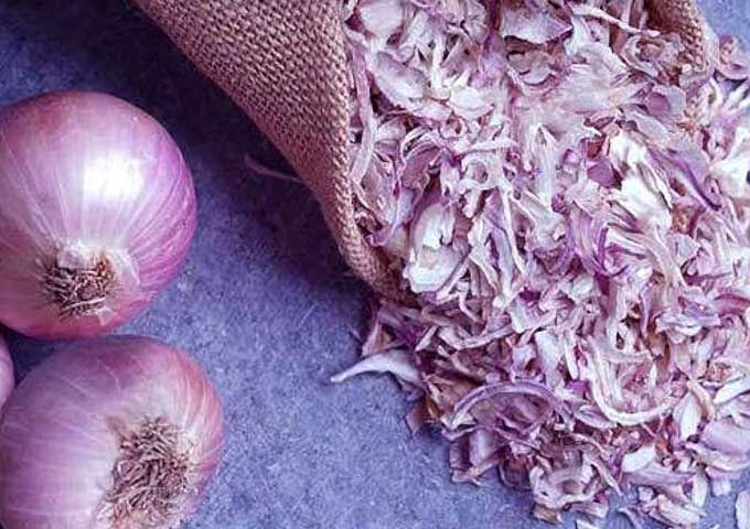 Dehydrated pink Onion